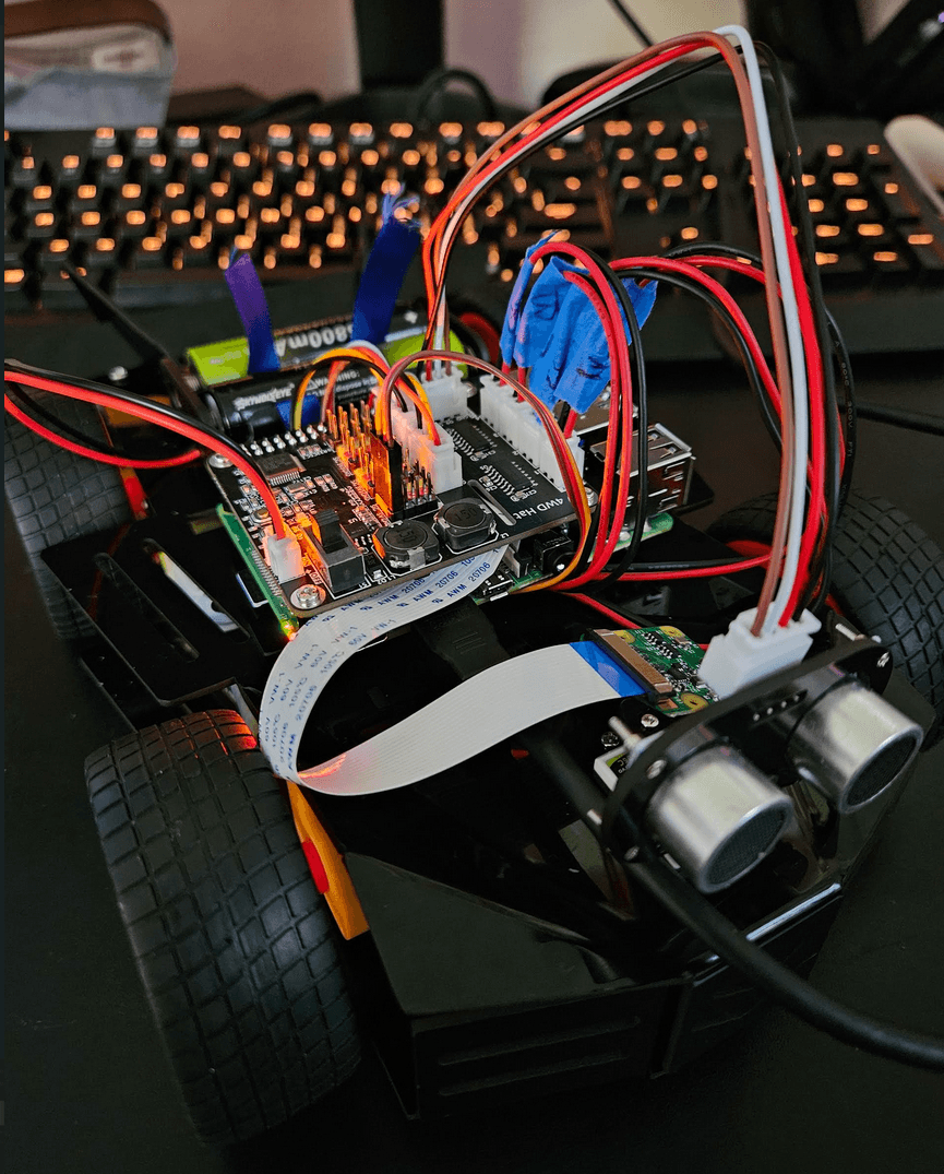 Pathfinding IoT Car